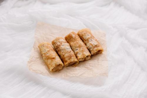 Изображение Блинчик с яблоком и корицей