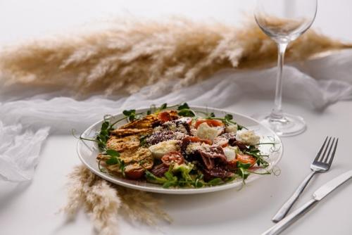 Изображение Салат цезарь с маралом